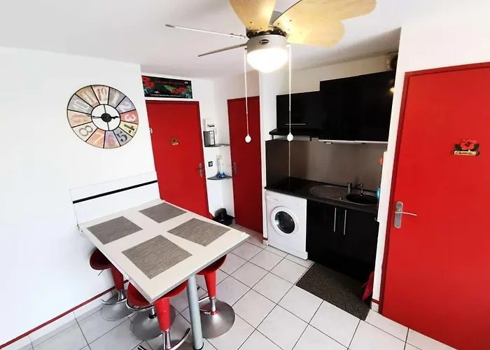 Résidence Copacabana - Coquet Deux Pièces Avec Terrasse à Port Leucate. Réf: 1cop_101a Mae-6824 Apartamento